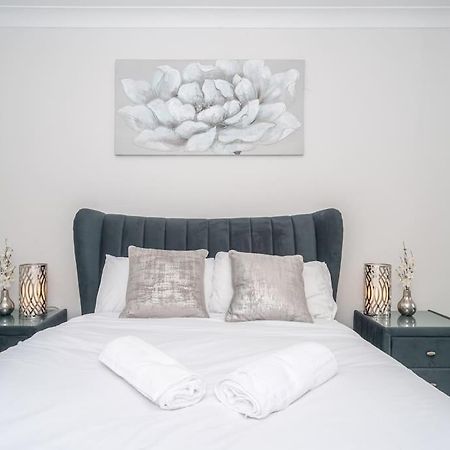 Luxury 2Bed 2Bath Flat In City Centre- Free Parking! Διαμέρισμα Εδιμβούργο Εξωτερικό φωτογραφία